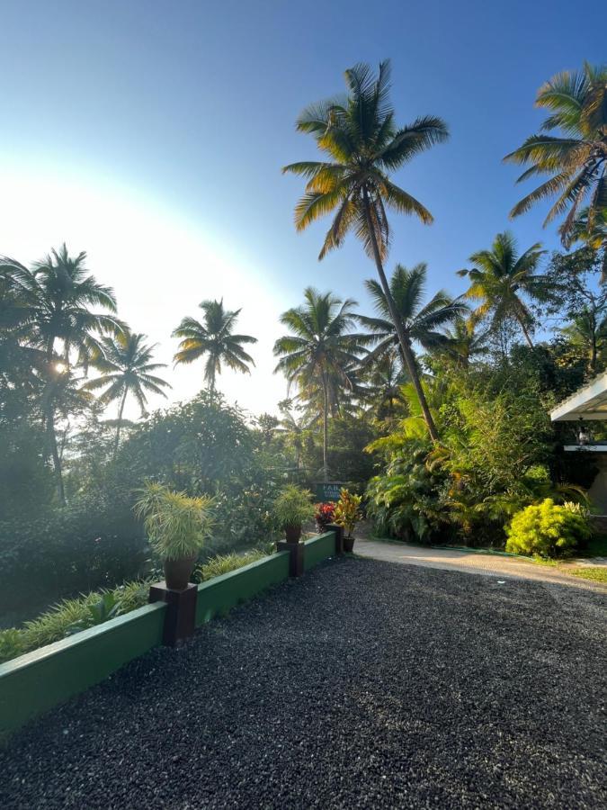 Fab Valley Homestay ムンナル エクステリア 写真