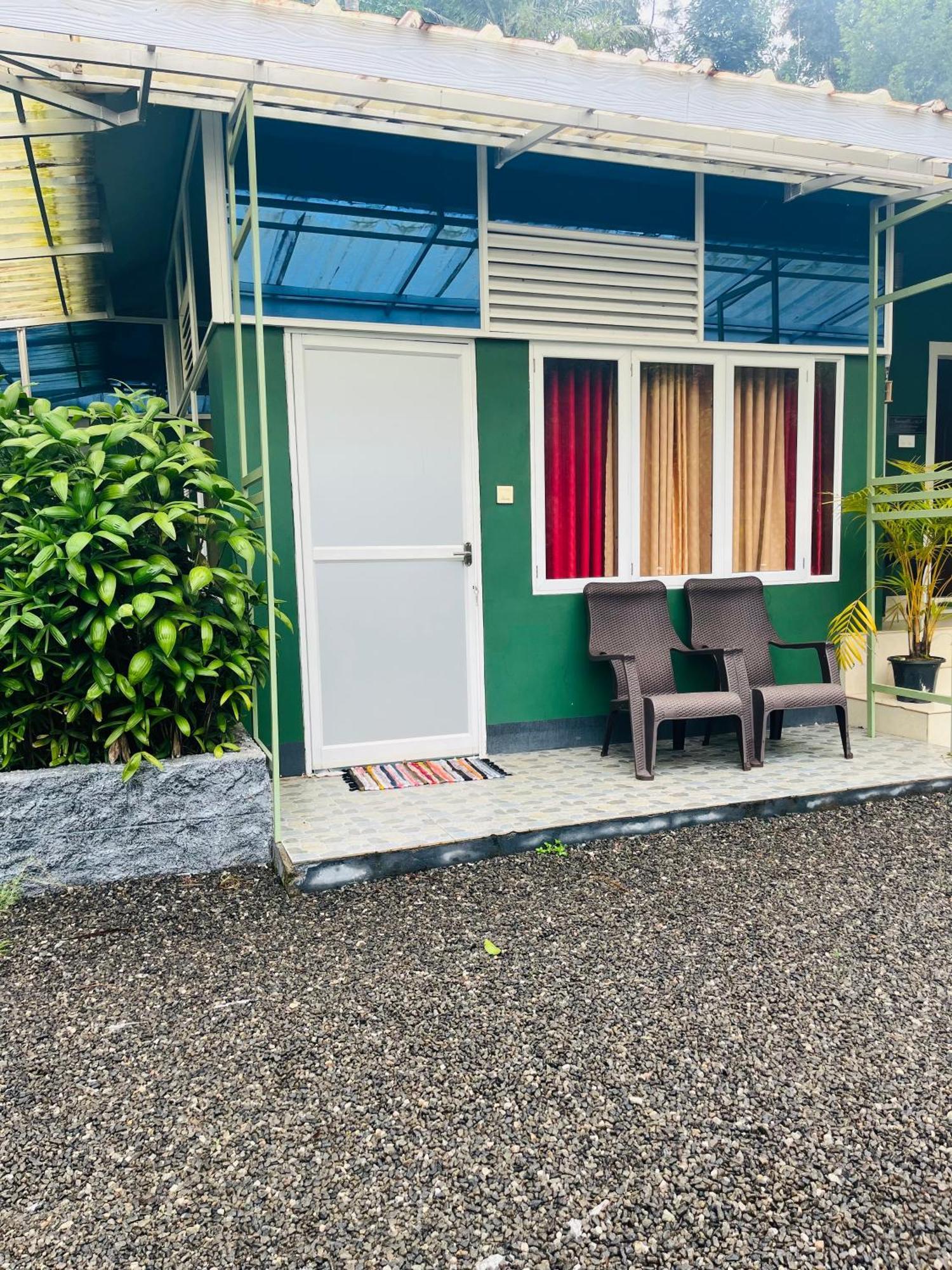 Fab Valley Homestay ムンナル エクステリア 写真